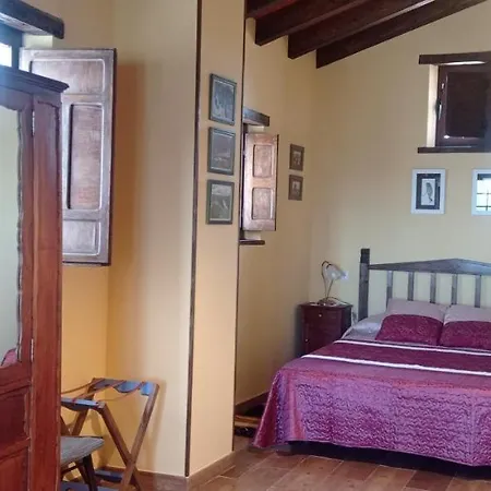 La Alquería De *